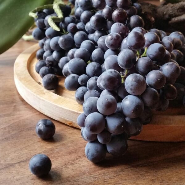 Black Grapes